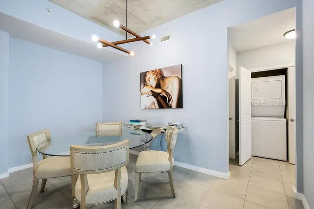 The Edge Unit 1219 photo 27