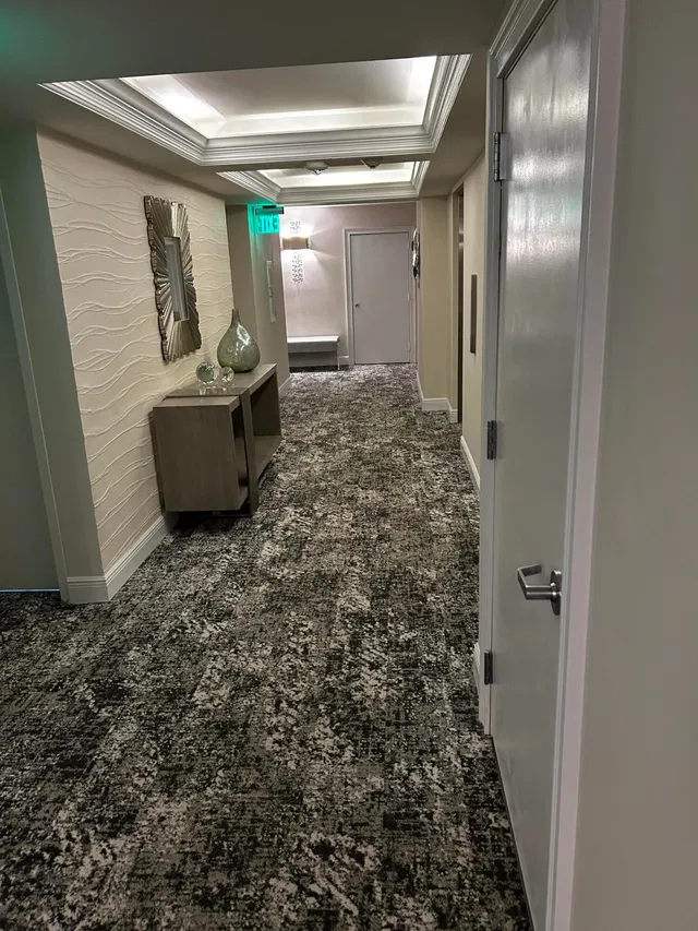 Unit 338 photo 11