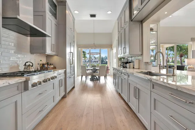 Admirals Cove Residence photo 10