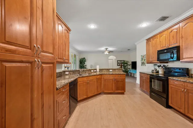 Residence photo 6