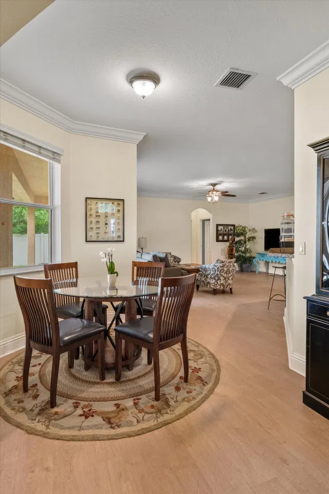 Residence photo 9
