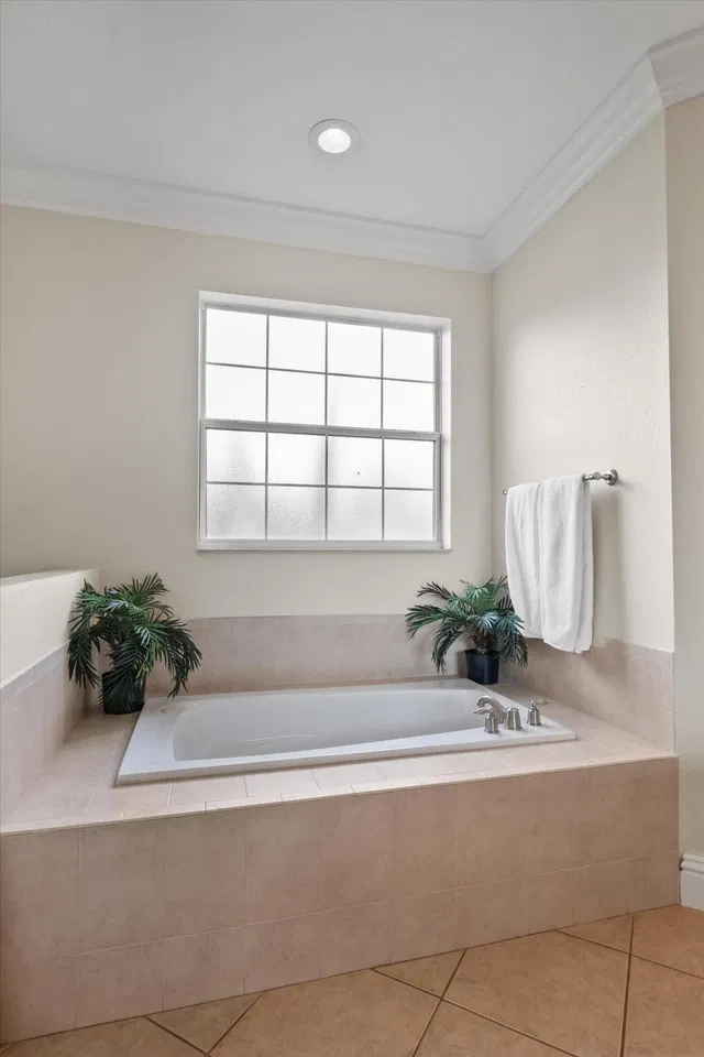 Residence photo 26