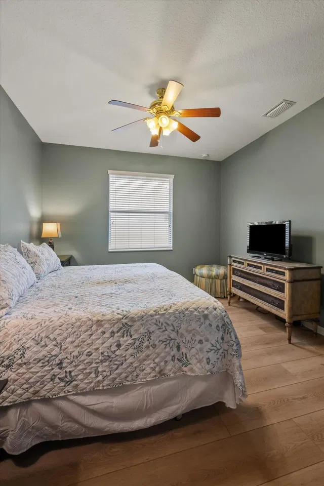 Residence photo 30