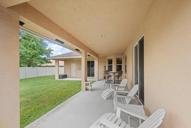 Residence photo 31