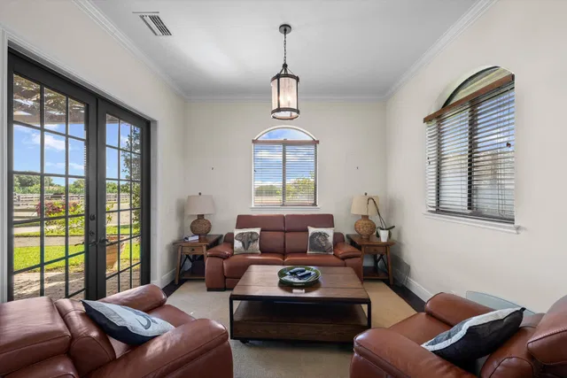  Residence photo 12
