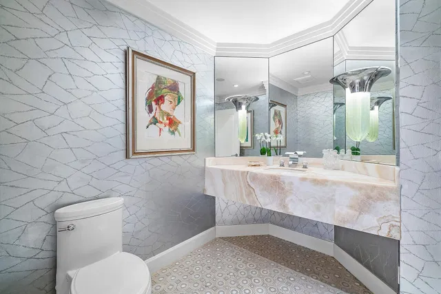 Sloan's Curve Palm Beach Unit 605n photo 24