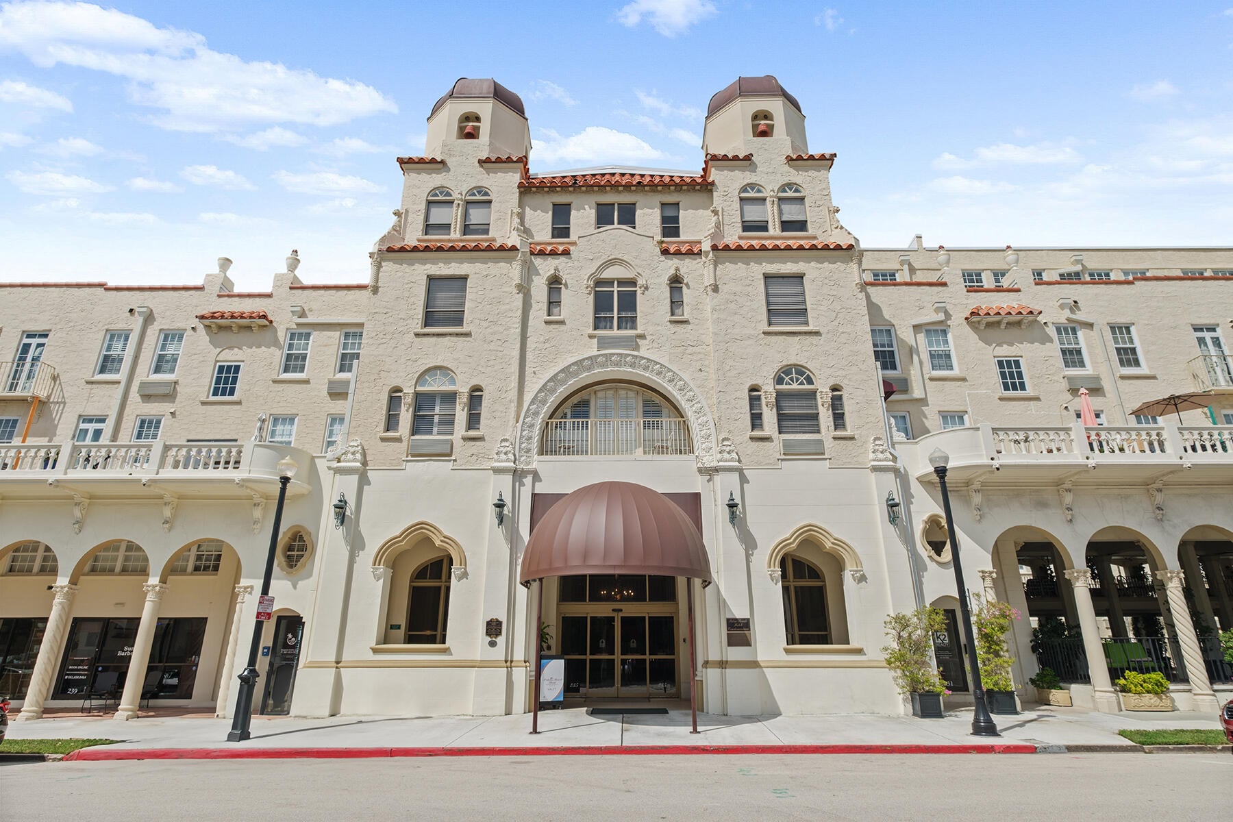 235 Sunrise Avenue #3103