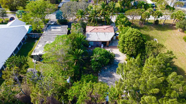 Residence photo 3