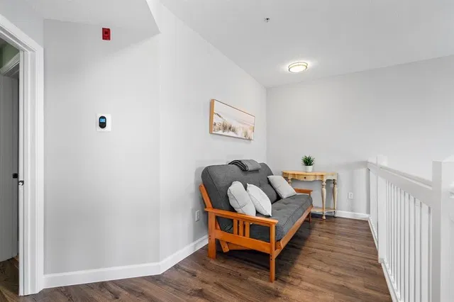 Unit 22 photo 11