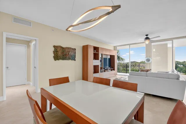 CityPlace South Tower Unit 423 photo 6