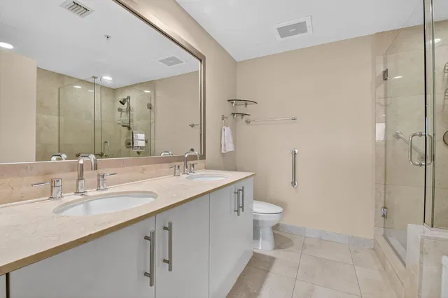 CityPlace South Tower Unit 423 photo 27