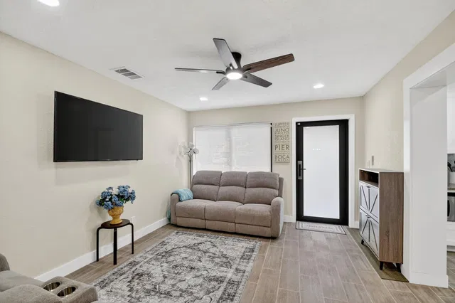 West Palm Beach Residence photo 7