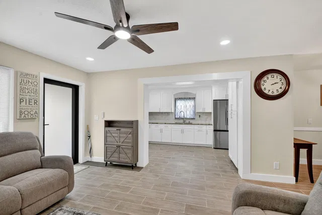 West Palm Beach Residence photo 8