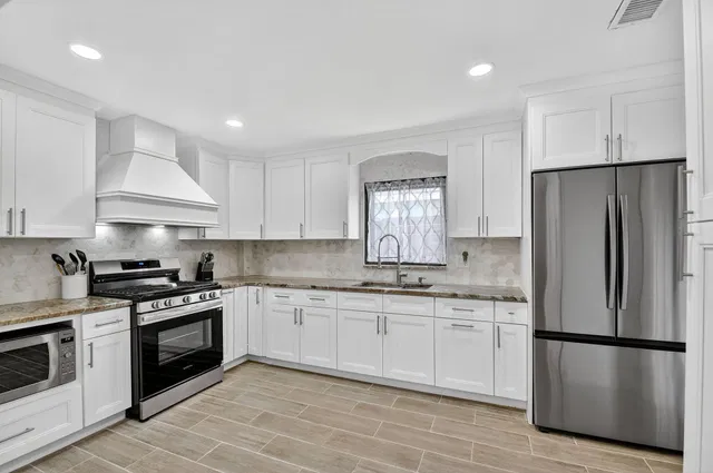 West Palm Beach Residence photo 9