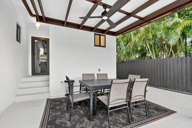 West Palm Beach Residence photo 29