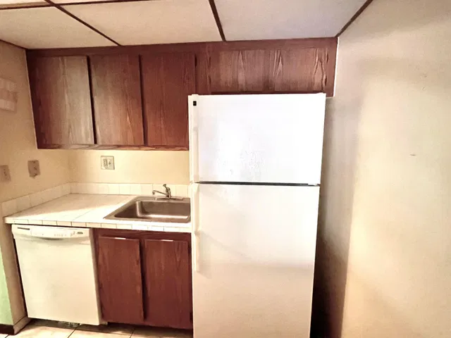 Unit 206 photo 3