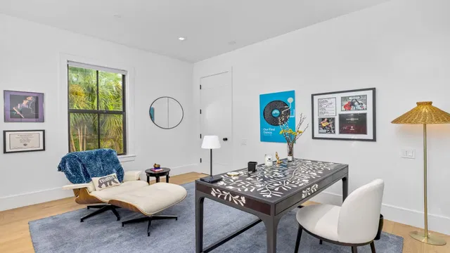 Residence photo 7