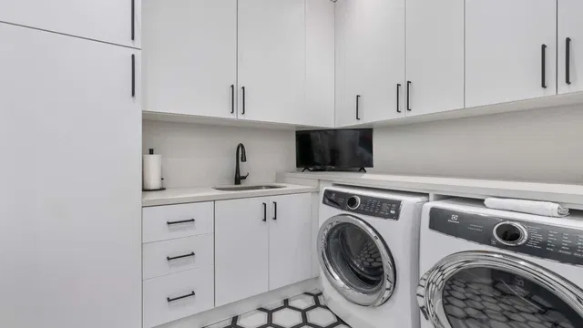 Residence photo 32