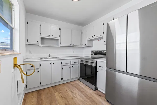 Residence photo 3