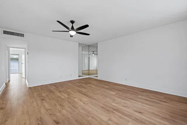 Residence photo 6