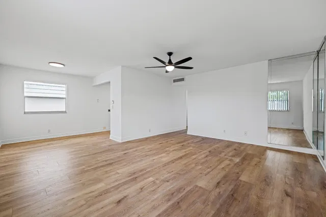 Residence photo 7