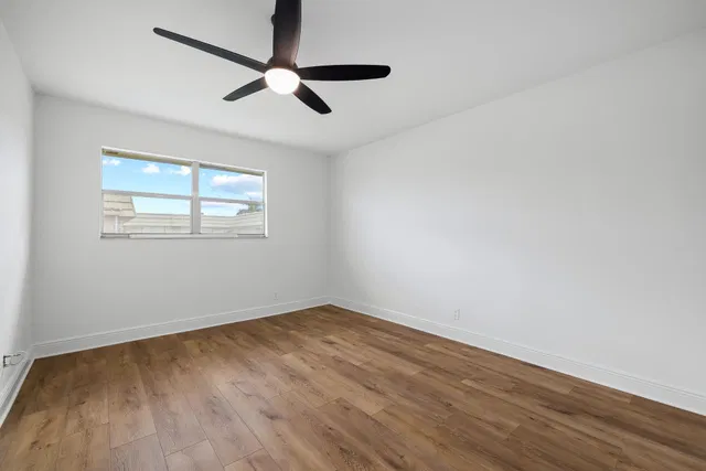 Residence photo 12