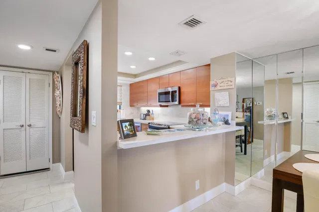  Unit 204 photo 12