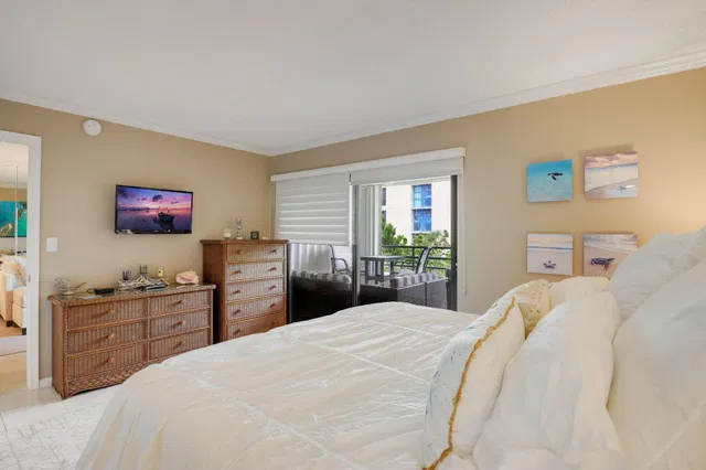  Unit 204 photo 18