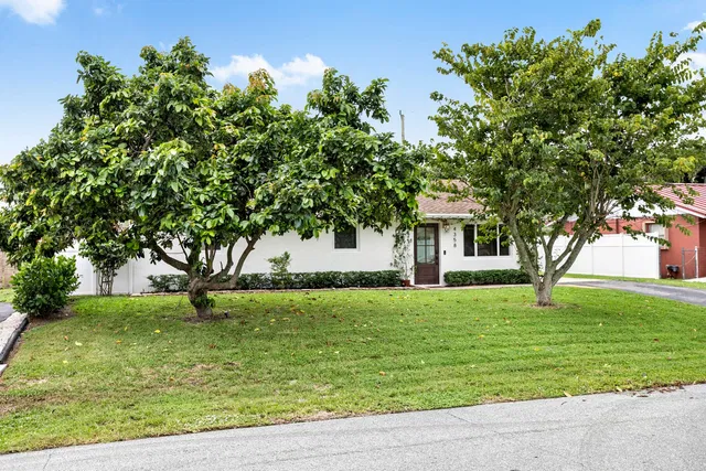 Residence photo 2