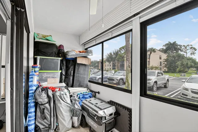 Unit B1 photo 9