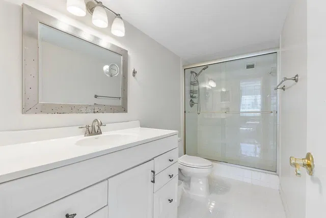 The Patrician of Palm Beach Unit 118 photo 7