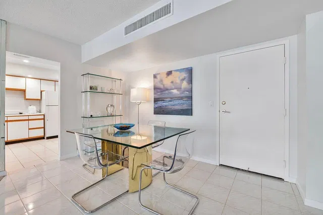 The Patrician of Palm Beach Unit 118 photo 13