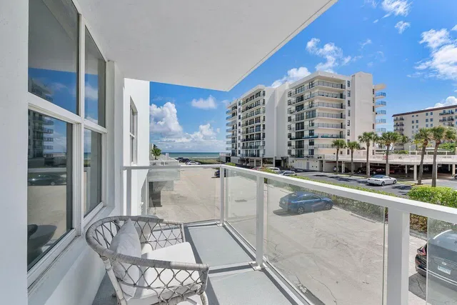 The Patrician of Palm Beach Unit 118 photo 20