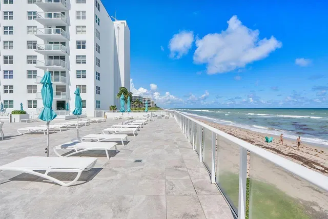 The Patrician of Palm Beach Unit 118 photo 28