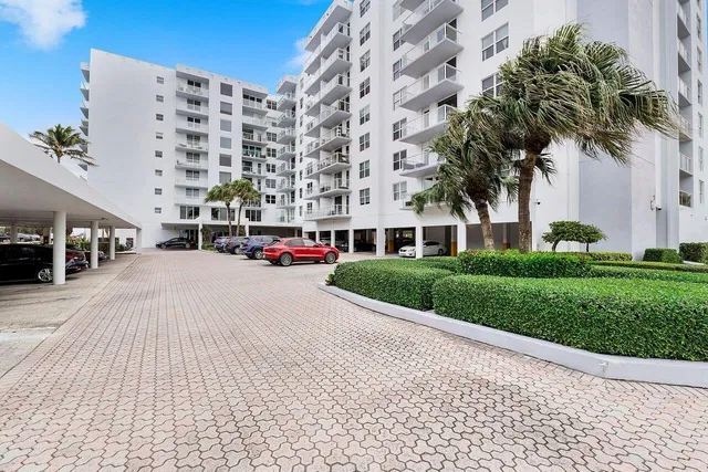 The Patrician of Palm Beach Unit 118 photo 36