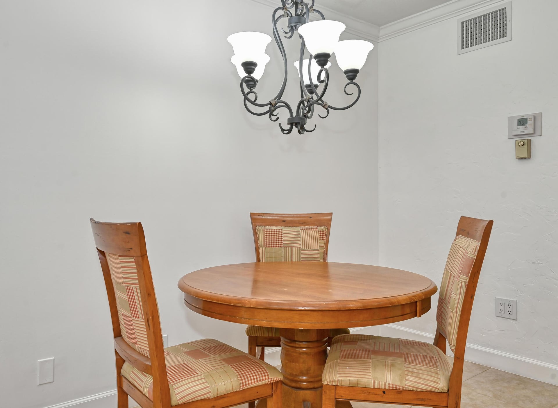 Unit 102 photo 5