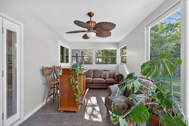Rocky Point Residence photo 36