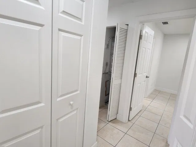 Unit 208 photo 6