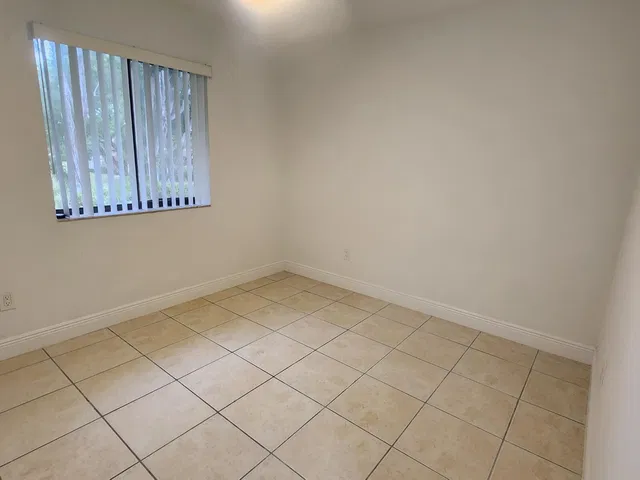 Unit 208 photo 12