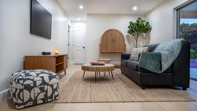 Residence photo 12