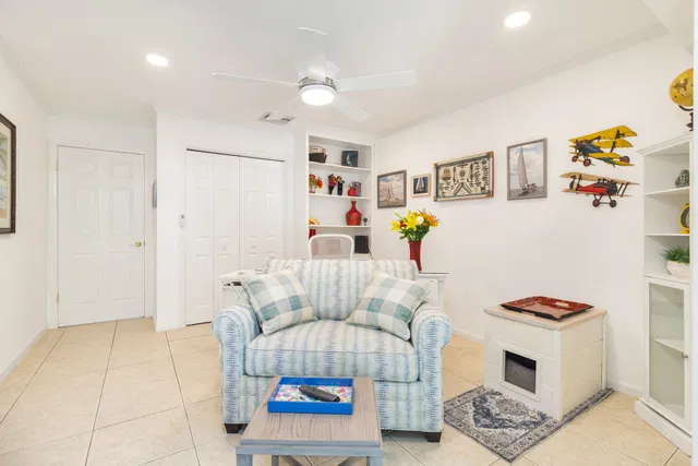 Residence photo 15