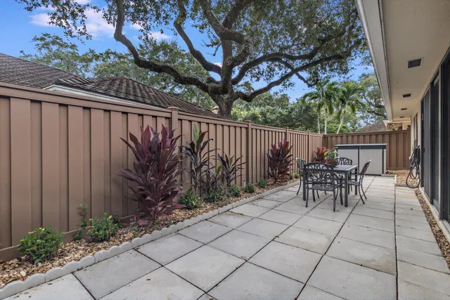Residence photo 38