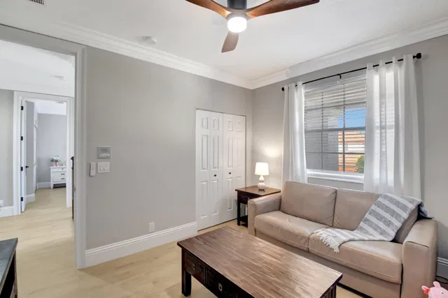  Residence photo 27