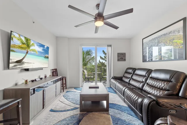Pineapple Grove Village Condominiums Unit 2401 photo 2