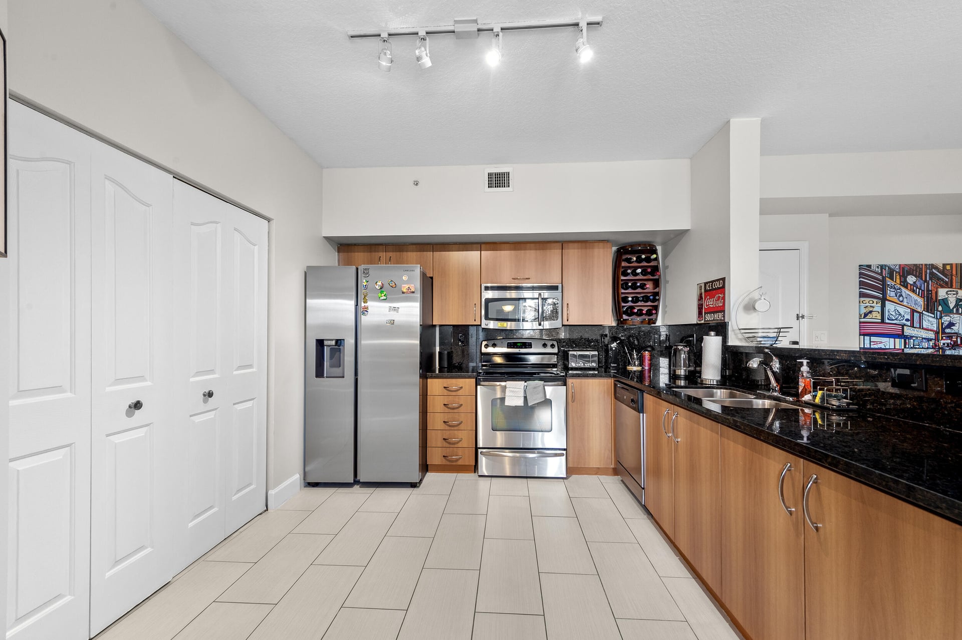 Pineapple Grove Village Condominiums Unit 2401 photo 8