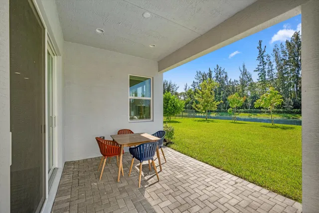  Residence photo 47