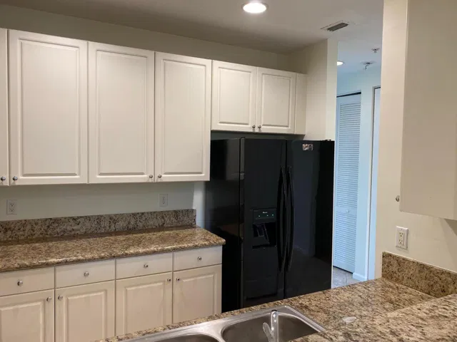  Residence photo 4