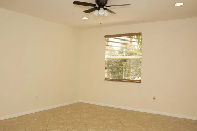  Residence photo 10