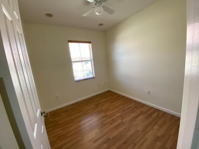  Residence photo 14
