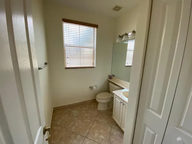  Residence photo 32